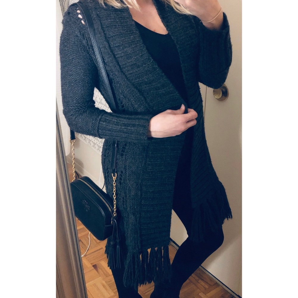Fringe sweater Cardigan 🍂
